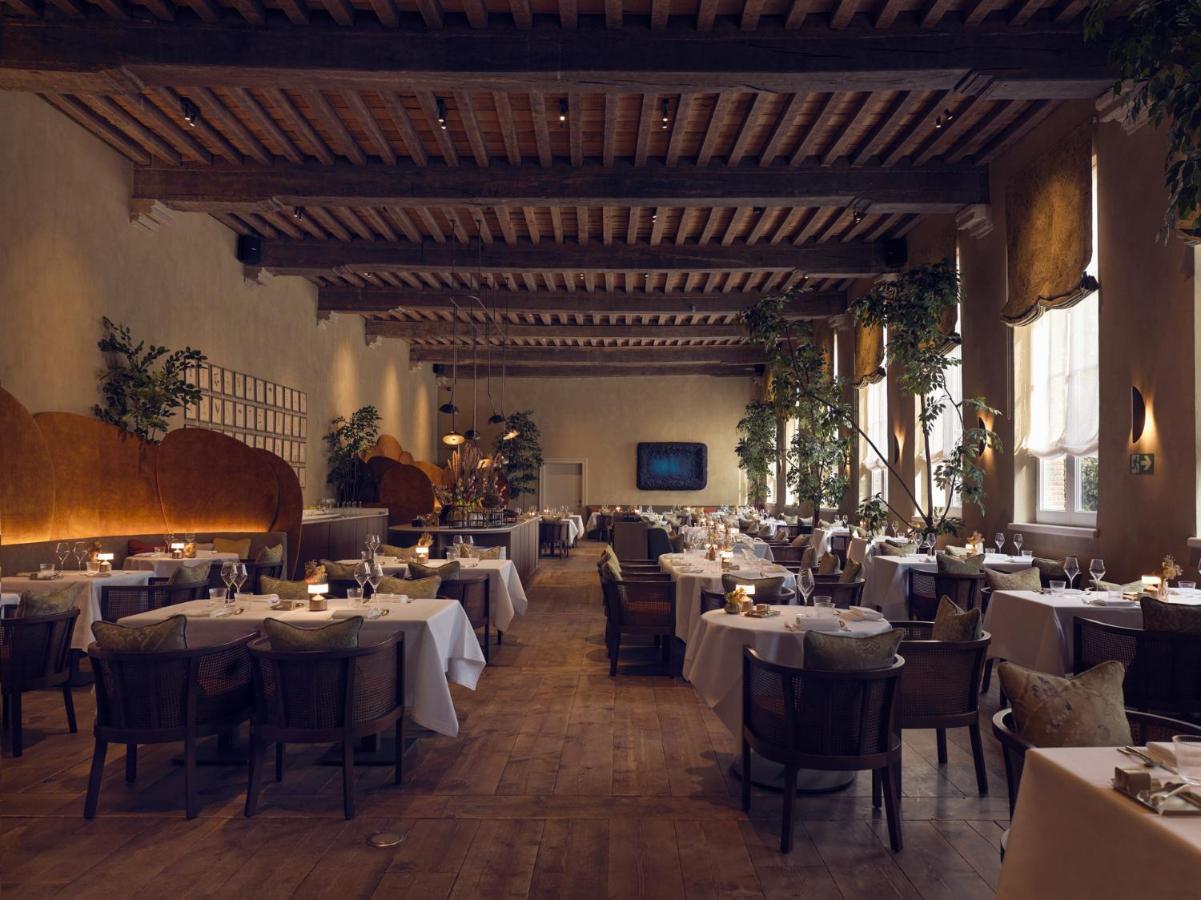 Botanic Sanctuary Antwerp - The Leading Hotels Of The World Exterior photo Interior of the restaurant