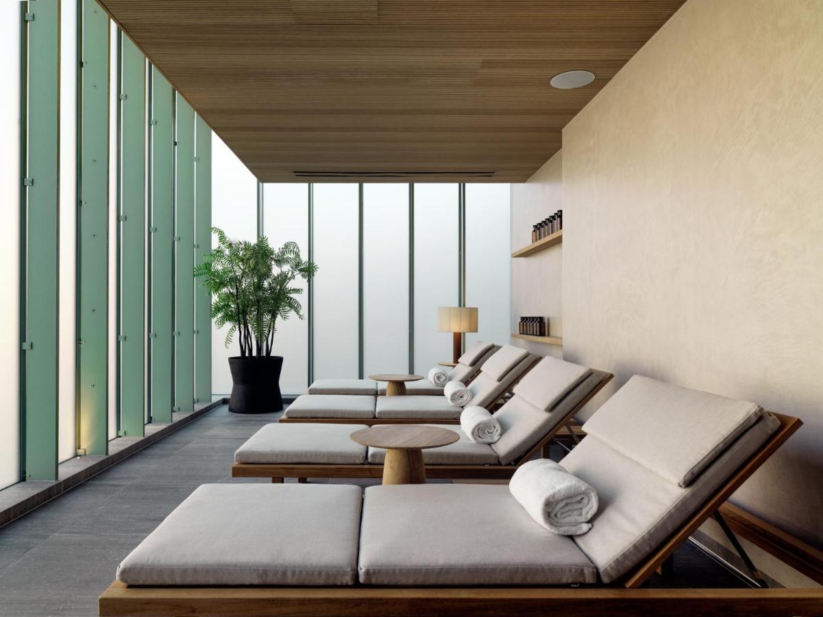 Botanic Sanctuary Antwerp - The Leading Hotels Of The World Exterior photo Spa at The Standard East Village