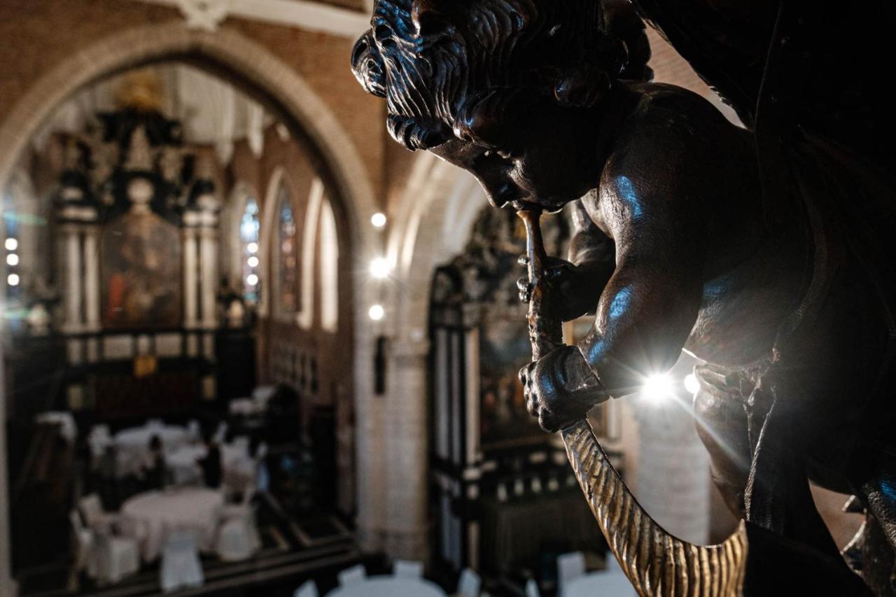 Botanic Sanctuary Antwerp - The Leading Hotels Of The World Exterior photo The Bull, 2019