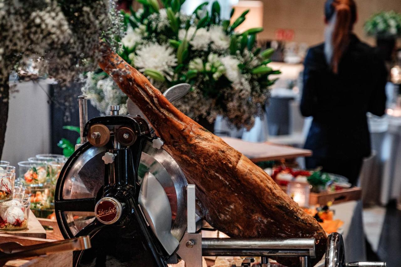 Botanic Sanctuary Antwerp - The Leading Hotels Of The World Exterior photo Jamón Ibérico