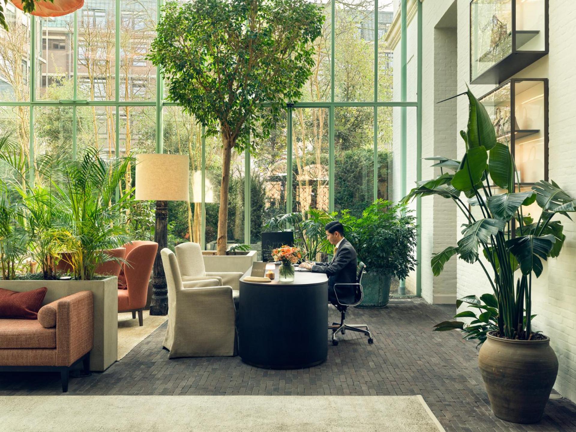 Botanic Sanctuary Antwerp - The Leading Hotels Of The World Exterior photo The lobby of the hotel